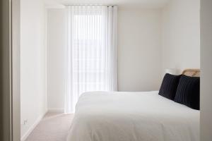 Portside on Honeysuckle