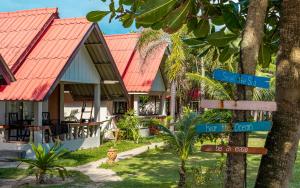 Lanta Beachfront Resort