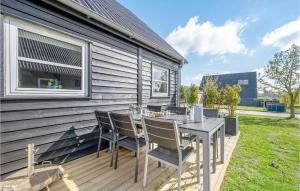 3 Bedroom Beautiful Home In Farsø