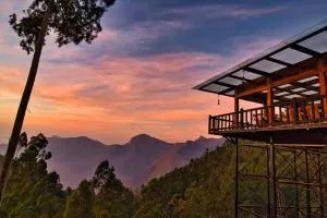 Chandys Drizzle Drops - Munnar Top Station - Kottagudi