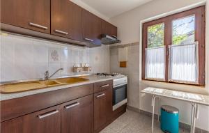 Holiday Home Premantura 02