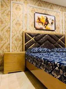 Apartment in Lahore Bahria town near Effiel tower - Rāmkot