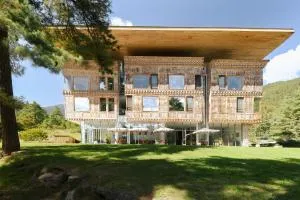 Zhiwaling Ascent - Paro