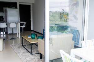 Charming Two Bedroom with River view