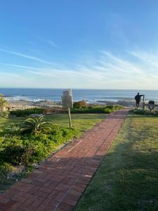 The Hermanus holiday self catering beach club