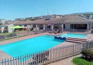 The Hermanus holiday self catering beach club