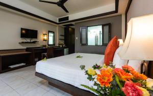 Nang Thong Bay Resort