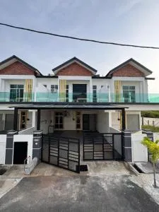 Meera Homestay - Kampong Padang