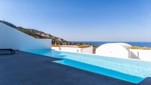 Villa Carpe Diem - infinity pool and stunning sea view