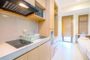 Nice and Comfortable Studio Vasaka Solterra Apartment By Travelio