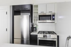 Blueground Financial District 2bd apartment NYC-1620