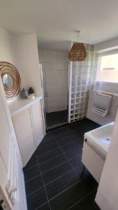 Sejours a la campagne Chambres Domaine de Saint Marc : photos des chambres