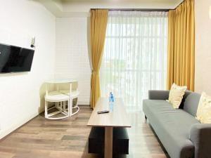 Homey and Cozy 1BR Apartment at Harvard Jatinangor By Travelio