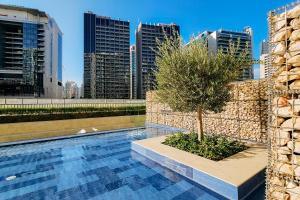 Available for 4 people 1BR near Burj Khalifa