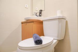 Nice and Elegant Studio at Vasaka Solterra Apartment By Travelio