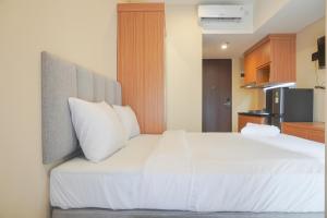 Nice and Elegant Studio at Vasaka Solterra Apartment By Travelio