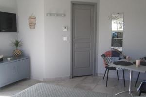 Appartements Studio tout confort au coeur des Graves : photos des chambres