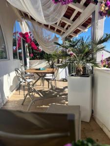 Trogir Čiovo big seaview apartment near the sea in Okrug