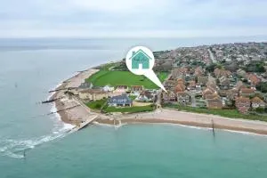 Spacious 4-Bed Seaside Retreat in Selsey - 塞尔西