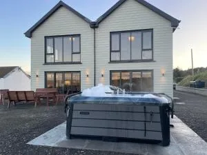 Little Pale - Llandowror