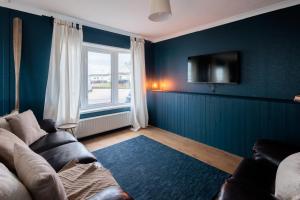 Peaceful Riverside Family Retreat