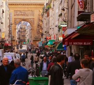 Studio cosy sur la festive rue du Fbg Saint-Denis