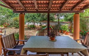 Two-Bedroom Apartment In Medulin