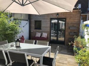 Jolie maison de ville au calme