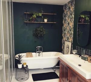 Jolie maison de ville au calme