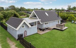 2 Bedroom Beautiful Home In Glesborg