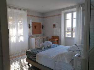 Hotels DOMAINE DE LA NERTHE- HOTEL PROVENCE MEDITERRANEE : photos des chambres