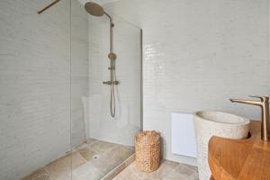 Duplex avec billard à côté de la Tour Eiffel !