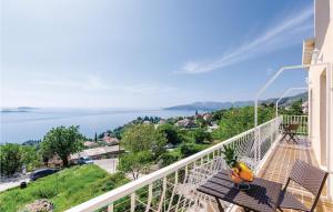 Amazing Apartment In Plat With Wifi 