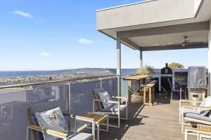 Dromana's Scenic Bay View Retreat - Dromana