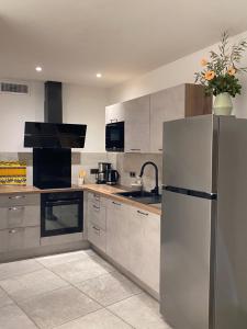 T3 au pied des Tours du Château