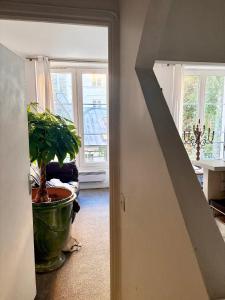 Archives Gallery -Unique and élégant Studio Paris center