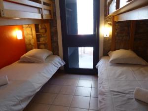 Villages vacances Terres de France - Le Domaine des Vans : photos des chambres