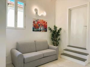 White Iris Apartment