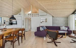 3 Bedroom Lovely Home In Hjørring