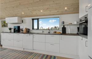 3 Bedroom Lovely Home In Hjørring