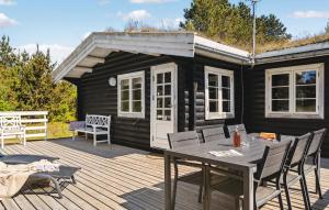 Three-Bedroom Holiday Home In Jerup