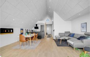 Stunning Apartment In Thisted With Wifi