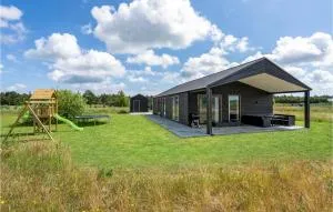 3 Bedroom Beautiful Home In Jerup - Bratten Strand