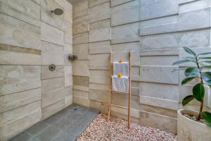 Petite 2bd Cozy Villa with Private Pool in Central Canggu