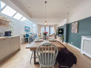 Stylish Sanctuary with Garden Oasis