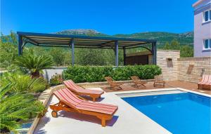 Amazing Apartment In Kastel Stari