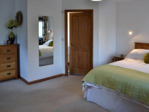 Eglos Derry Farm Cottage - E4597