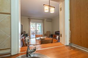 Los Cisnes by Ĥ - Playa de los Haraganes HLHC120P29