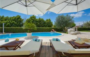 Nice Apartment In Visnjan With Wifi