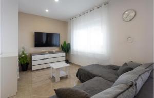 Awesome Apartment In Jesenice With Wifi